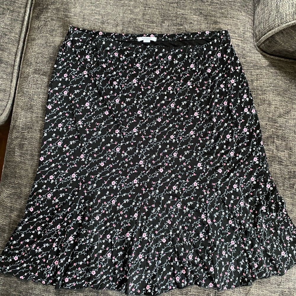dressbarn Black Floral midi skirt